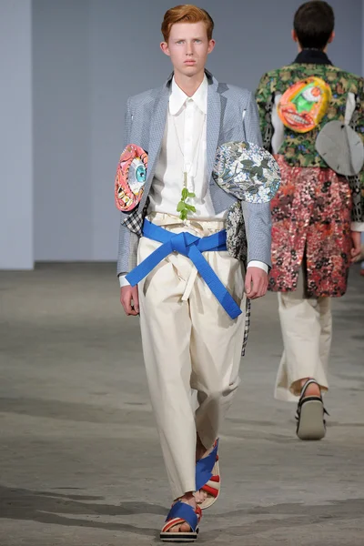 Look 5